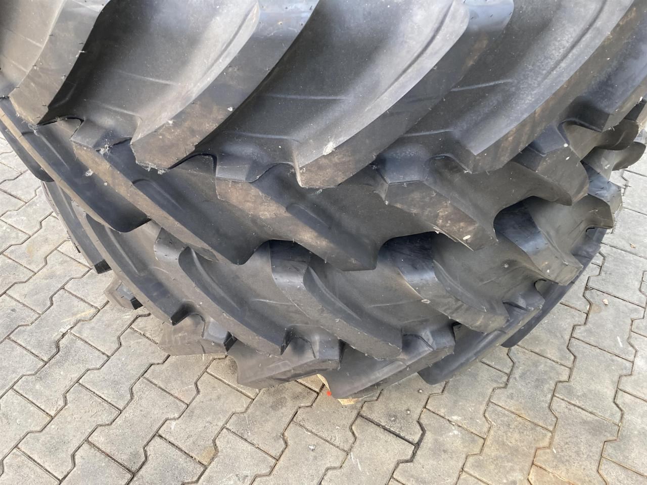 Alliance 460/85R34 - Anvelopă pentru Utilaje agricole: Foto 3 Alliance 460/85R34 - Anvelopă pentru Utilaje agricole: Foto 3