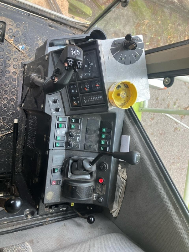 CLAAS Dominator 218 Mega în leasing CLAAS Dominator 218 Mega: Foto 11 CLAAS Dominator 218 Mega în leasing CLAAS Dominator 218 Mega: Foto 11