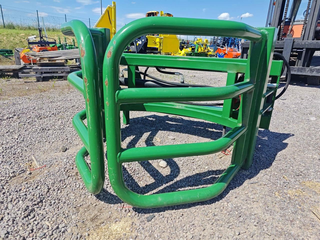 Düvelsdorf Rundballenzange - Încarcator frontal pentru tractor: Foto 3 Düvelsdorf Rundballenzange - Încarcator frontal pentru tractor: Foto 3