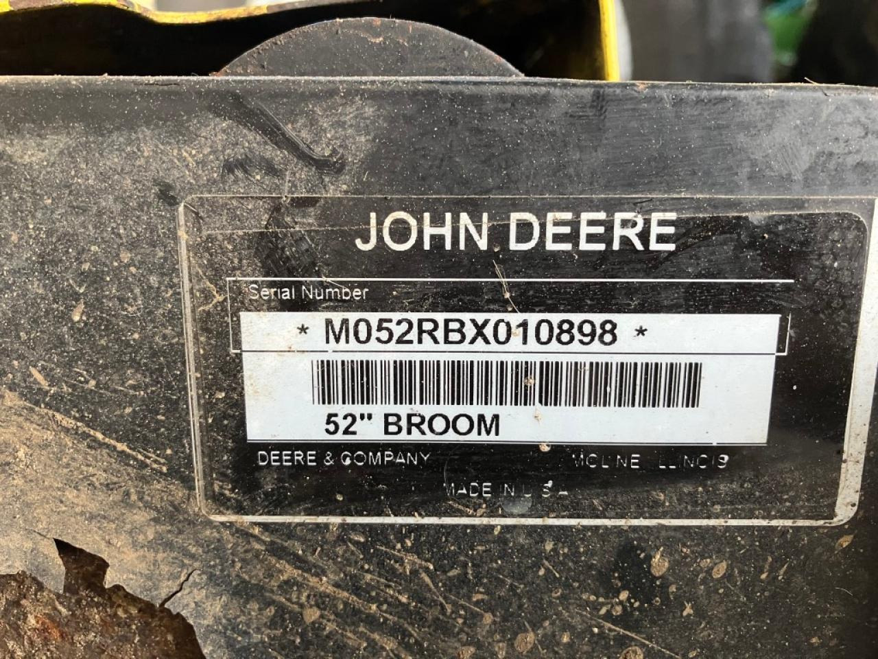 John Deere 52 inch Broom - Perie: Foto 3 John Deere 52 inch Broom - Perie: Foto 3