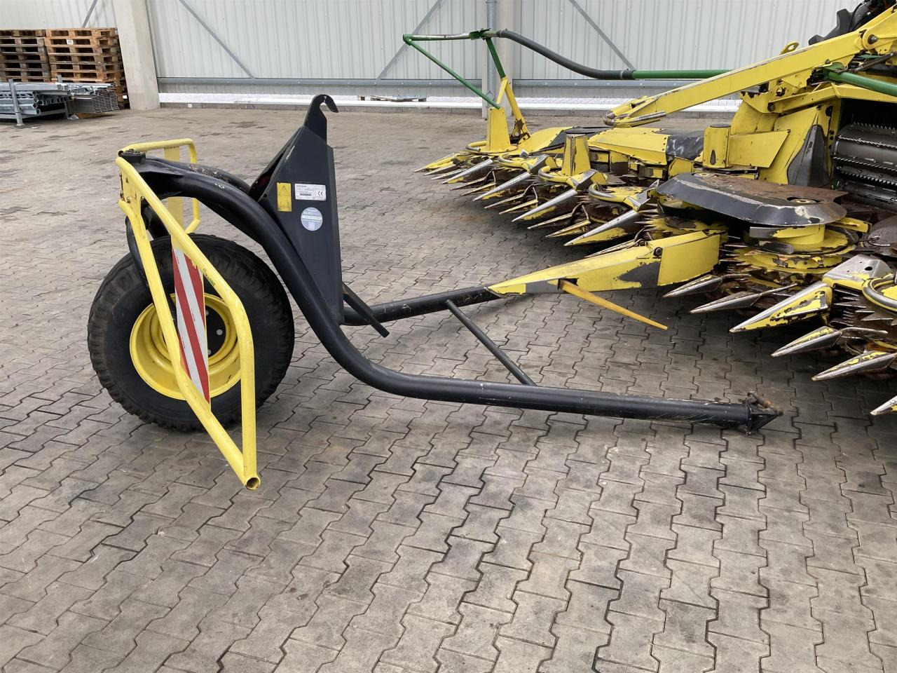 John Deere 7750i - Combină de Recoltat Furaj: Foto 2 John Deere 7750i - Combină de Recoltat Furaj: Foto 2