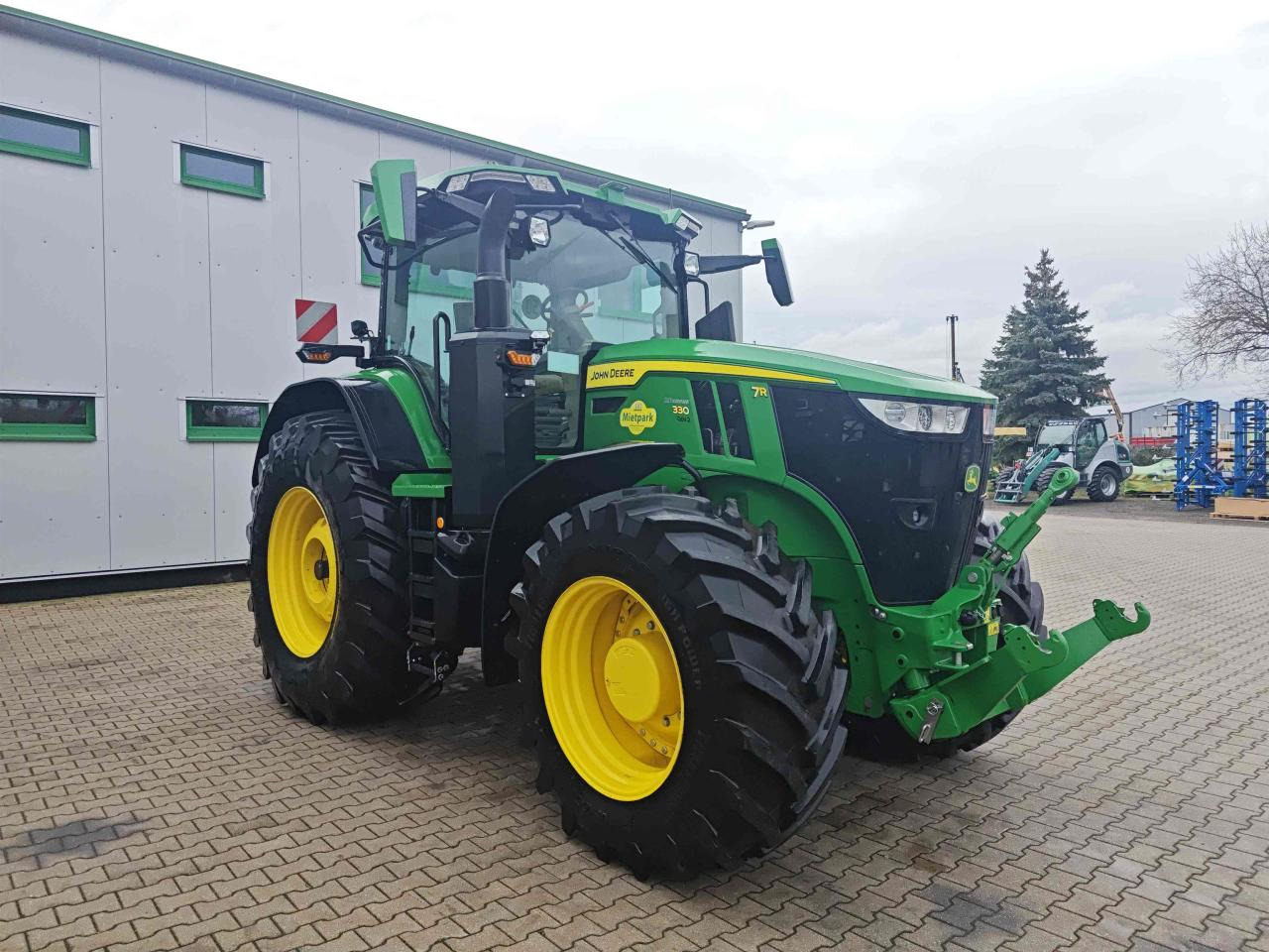 John Deere 7R 330 - Tractor agricol: Foto 1 John Deere 7R 330 - Tractor agricol: Foto 1