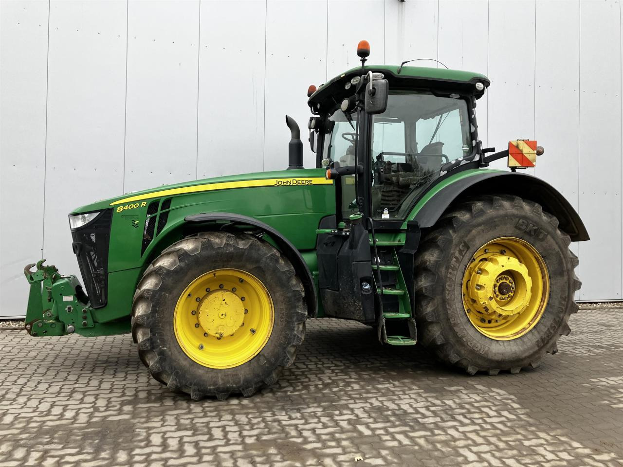 John Deere 8400R - Tractor agricol: Foto 2 John Deere 8400R - Tractor agricol: Foto 2