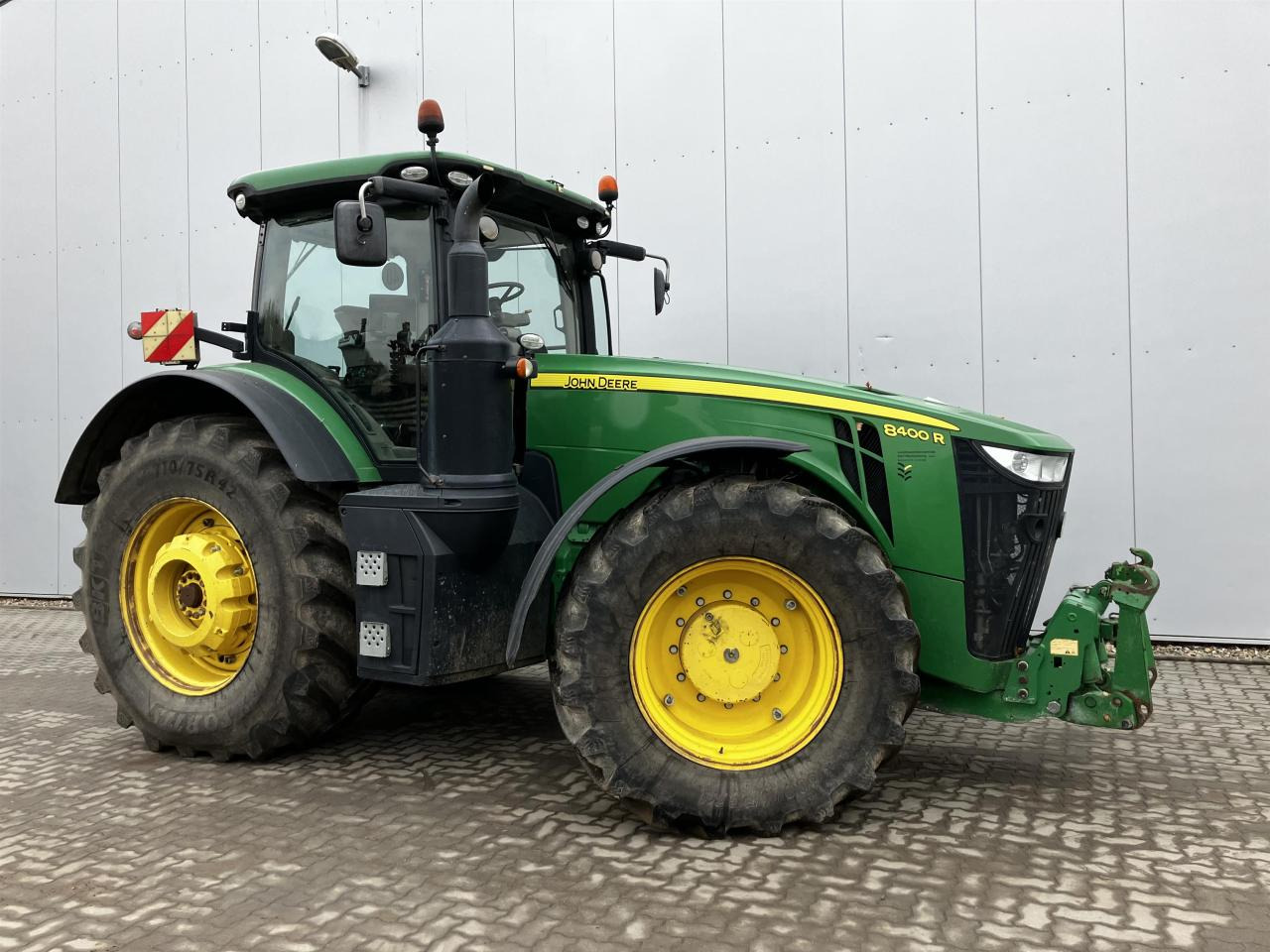 John Deere 8400R - Tractor agricol: Foto 1 John Deere 8400R - Tractor agricol: Foto 1