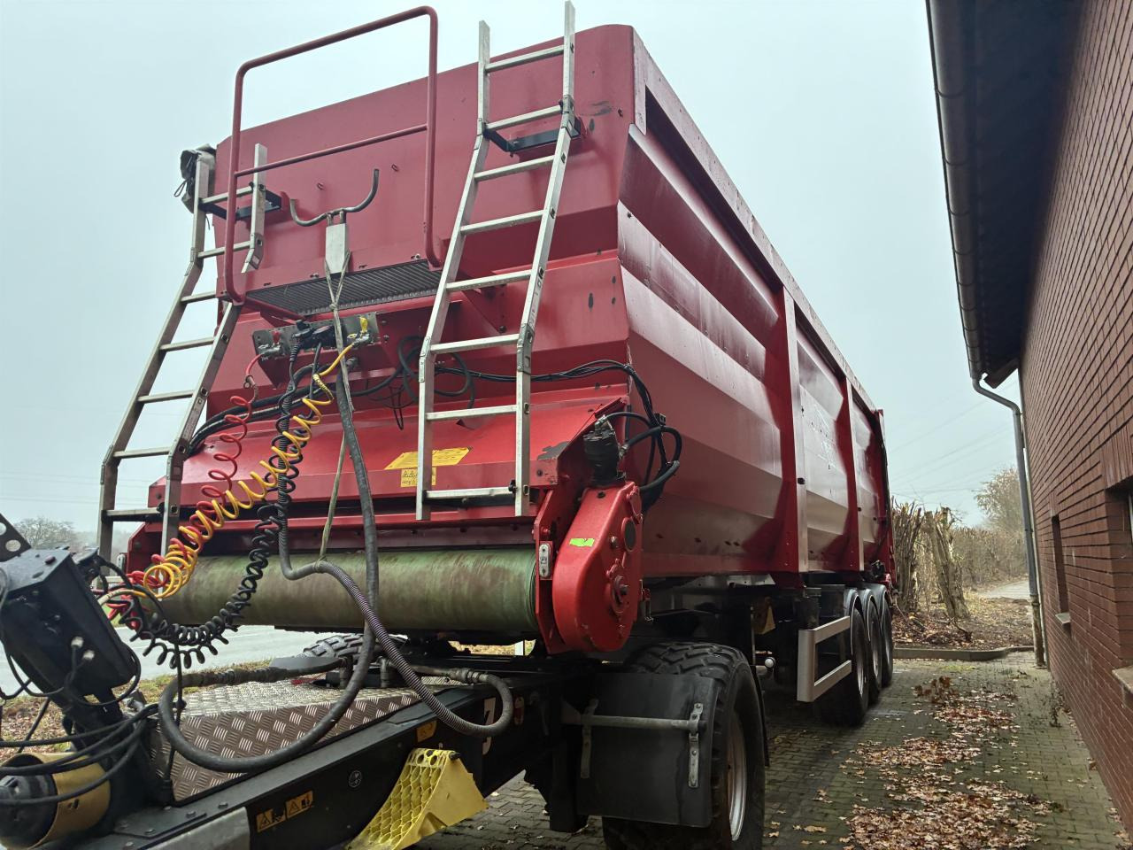 Krampe SB 30 - Remorcă autobasculantă agricolă: Foto 1 Krampe SB 30 - Remorcă autobasculantă agricolă: Foto 1