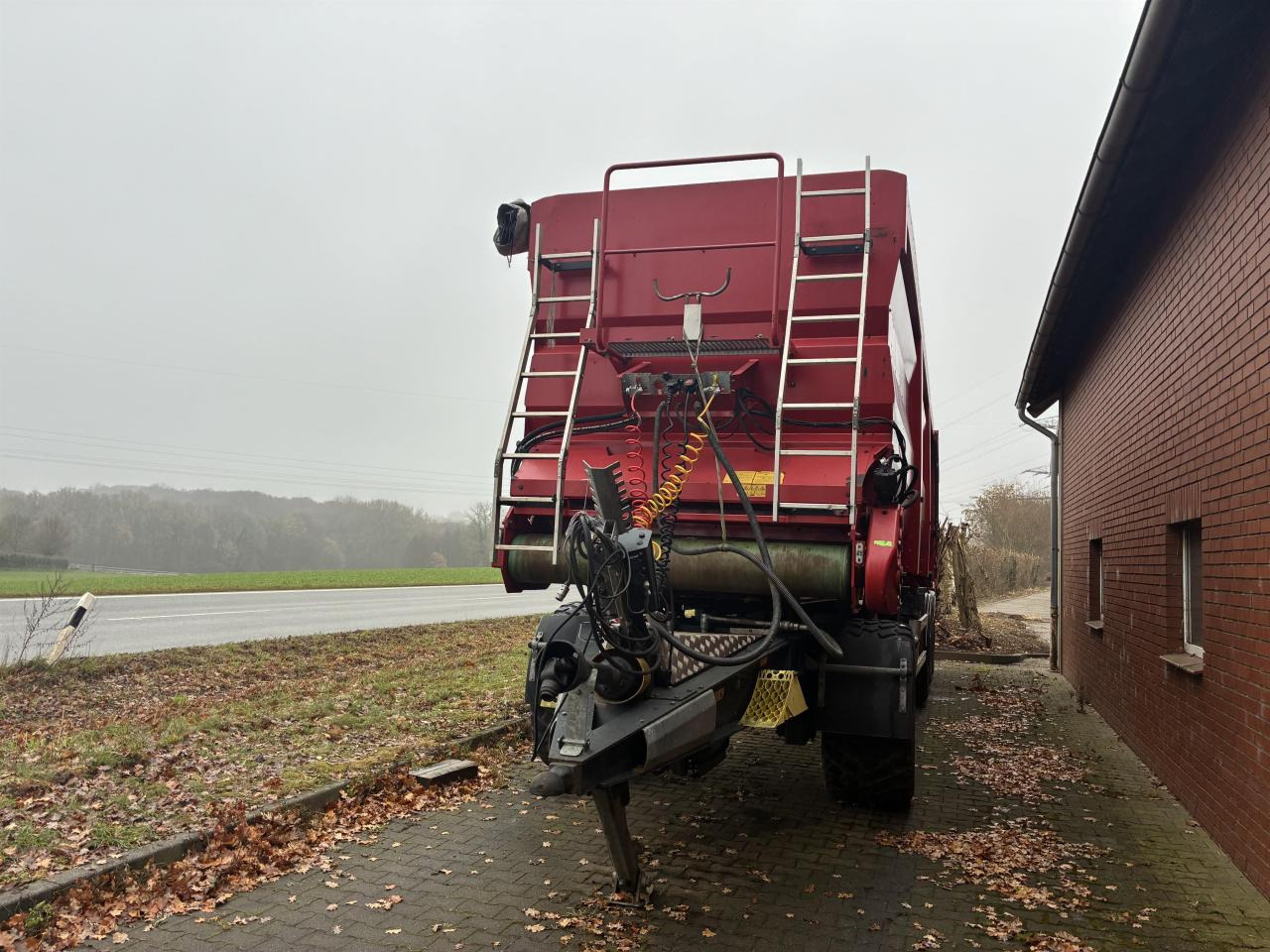 Krampe SB 30 - Remorcă autobasculantă agricolă: Foto 2 Krampe SB 30 - Remorcă autobasculantă agricolă: Foto 2