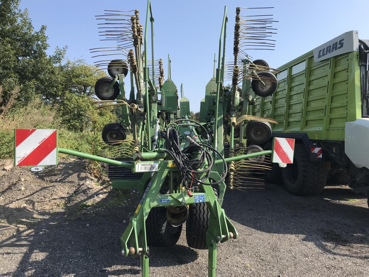 Krone Swadro 2000 - Maşină de întors fânul: Foto 3 Krone Swadro 2000 - Maşină de întors fânul: Foto 3