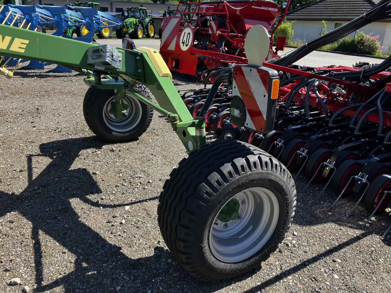 Krone Swadro TS 740 Twin - Maşină de întors fânul: Foto 5 Krone Swadro TS 740 Twin - Maşină de întors fânul: Foto 5