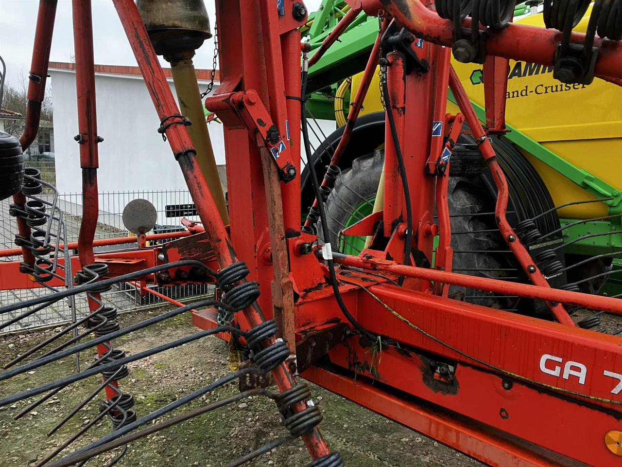 Kuhn GA 7501 - Maşină de întors fânul: Foto 5 Kuhn GA 7501 - Maşină de întors fânul: Foto 5