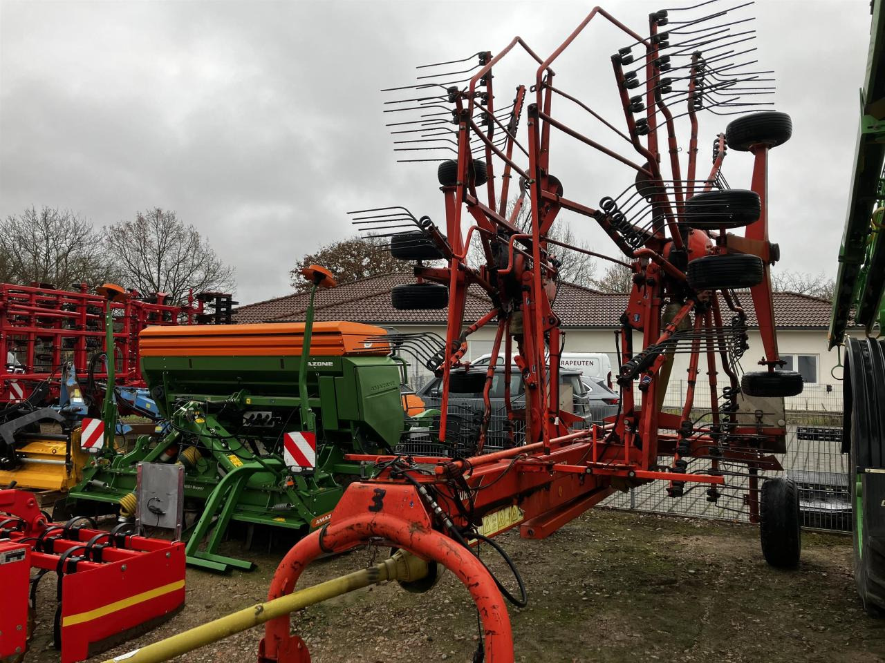 Kuhn GA 7501 - Maşină de întors fânul: Foto 4 Kuhn GA 7501 - Maşină de întors fânul: Foto 4