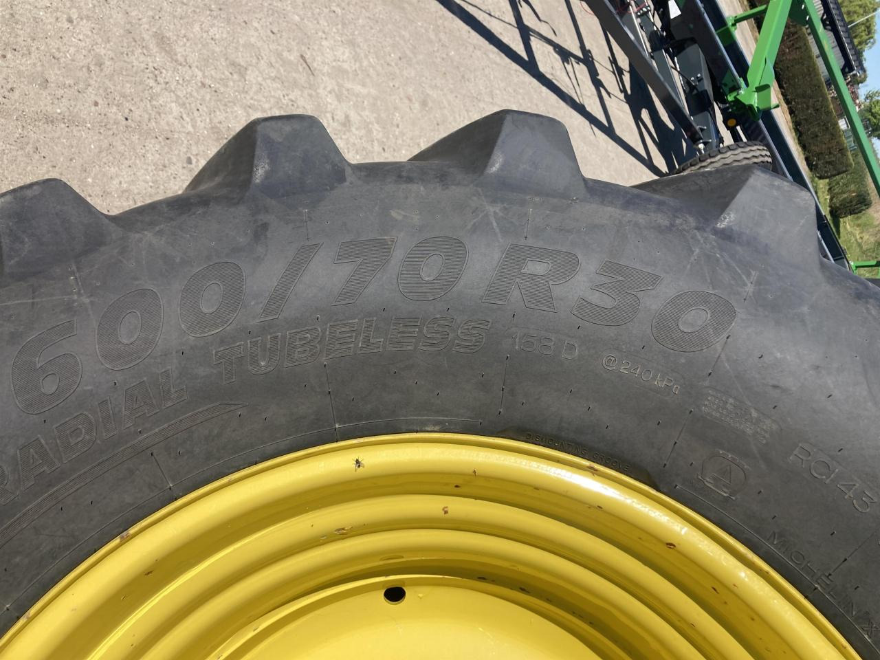 Michelin 600/70R30 - Anvelopă pentru Utilaje agricole: Foto 5 Michelin 600/70R30 - Anvelopă pentru Utilaje agricole: Foto 5
