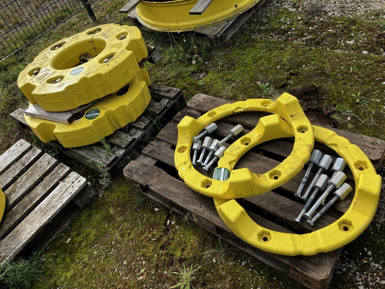 John Deere 70 kg + 530 kg - Piesă de schimb pentru Utilaje agricole: Foto 1 John Deere 70 kg + 530 kg - Piesă de schimb pentru Utilaje agricole: Foto 1