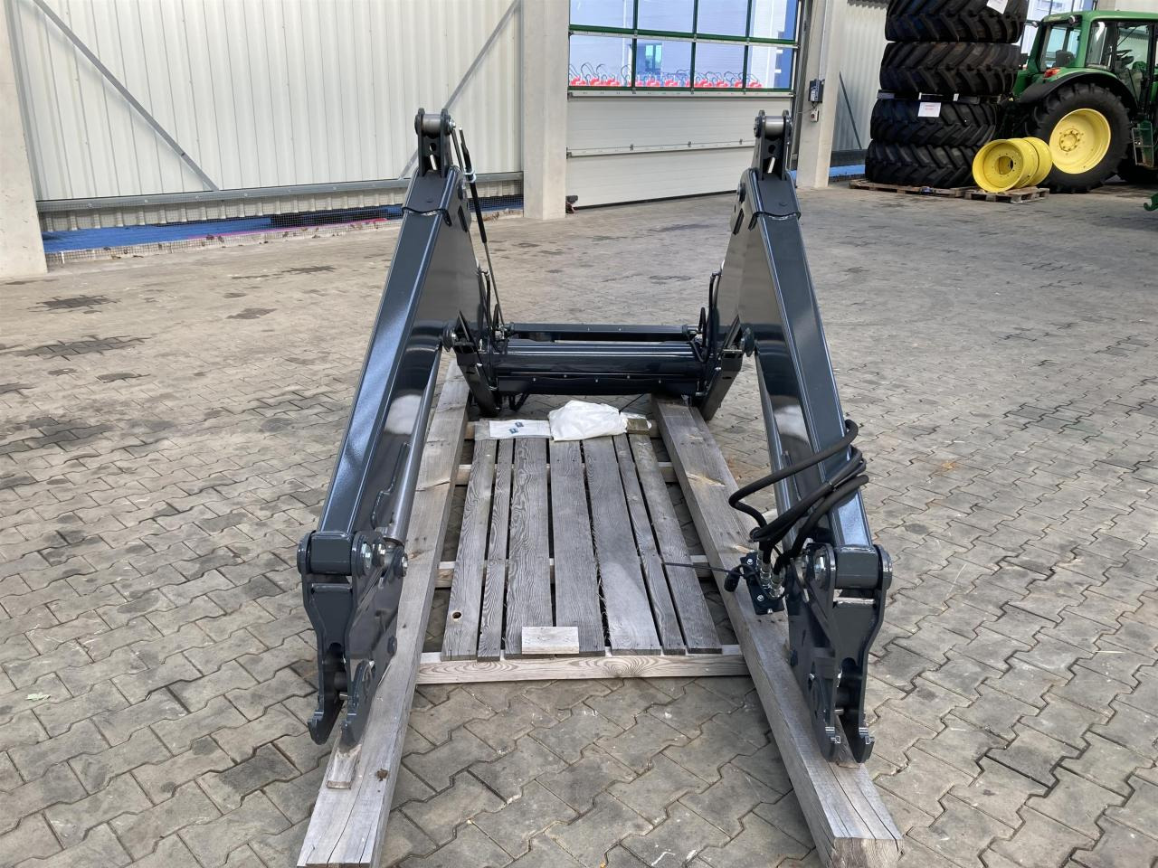 Stoll FZ 46-26.1 - Încarcator frontal pentru tractor: Foto 4 Stoll FZ 46-26.1 - Încarcator frontal pentru tractor: Foto 4