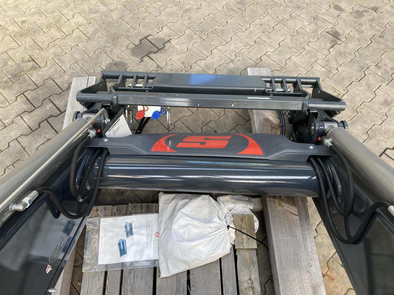 Stoll FZ 46-26.1 - Încarcator frontal pentru tractor: Foto 5 Stoll FZ 46-26.1 - Încarcator frontal pentru tractor: Foto 5