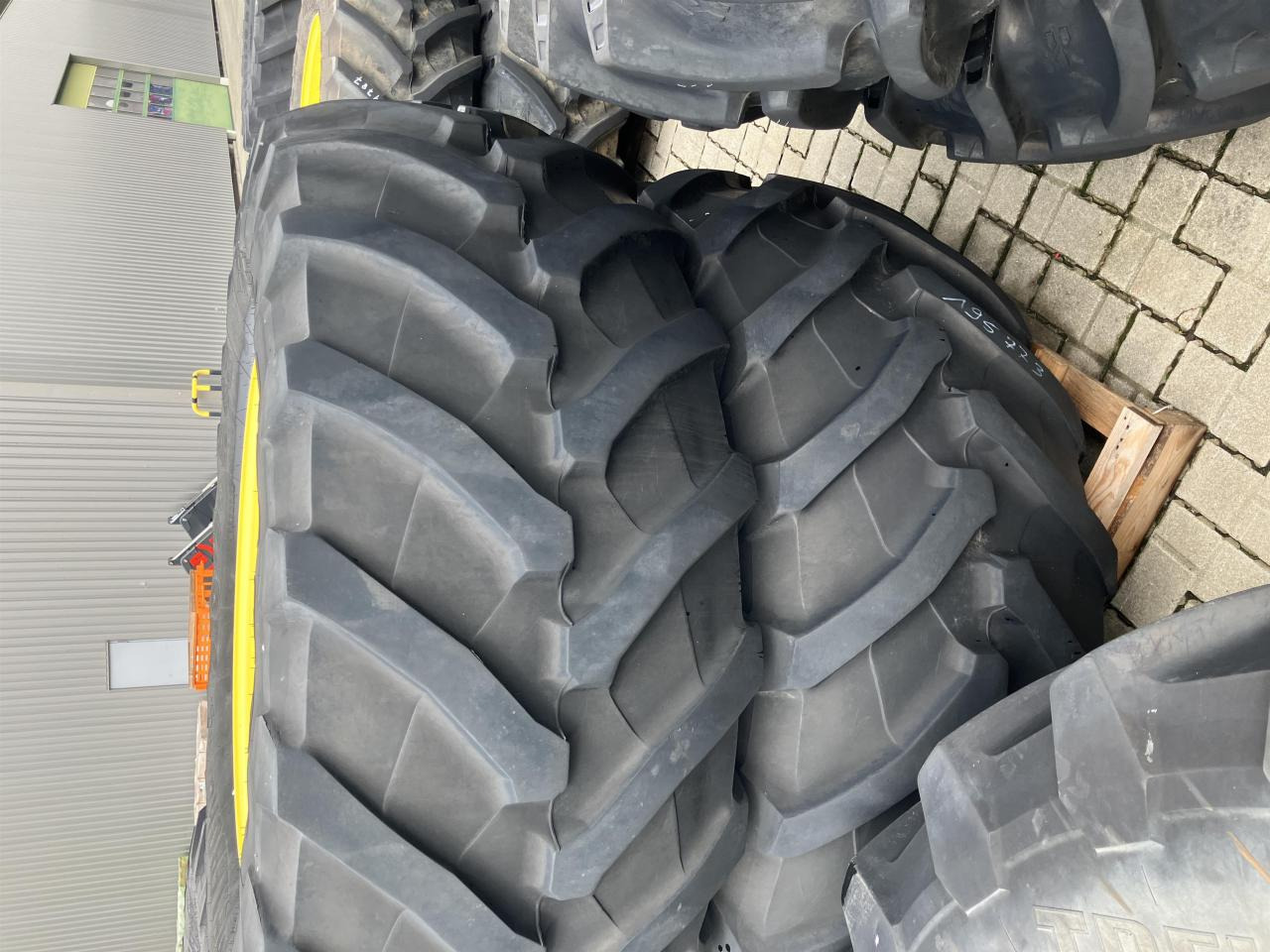 Trelleborg 710/75R42 - Anvelopă pentru Utilaje agricole: Foto 1 Trelleborg 710/75R42 - Anvelopă pentru Utilaje agricole: Foto 1