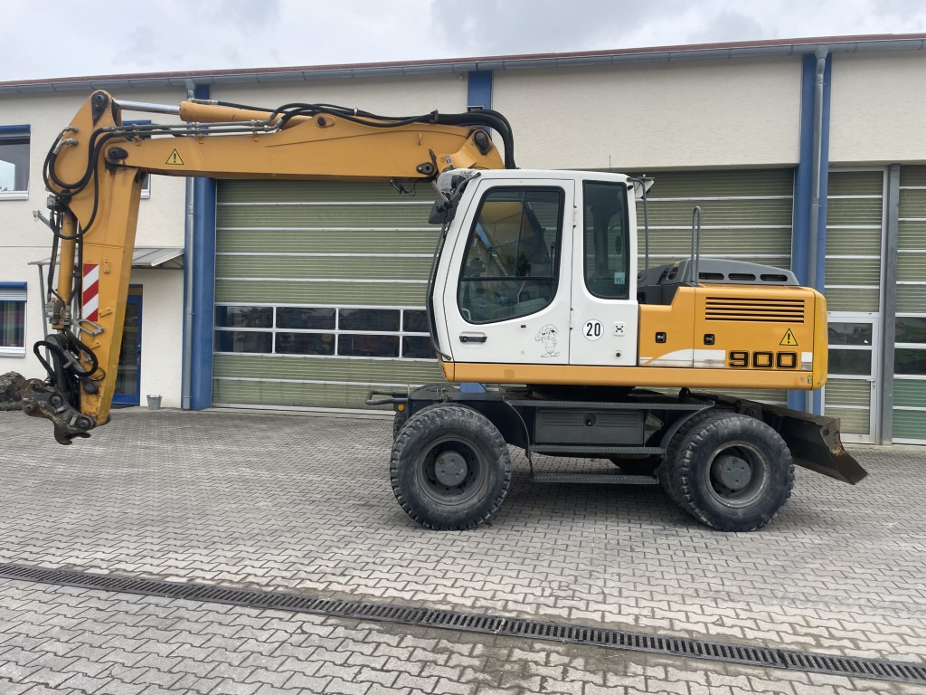 Liebherr A 900 C Litronic - Excavator pe roţi: Foto 2 Liebherr A 900 C Litronic - Excavator pe roţi: Foto 2