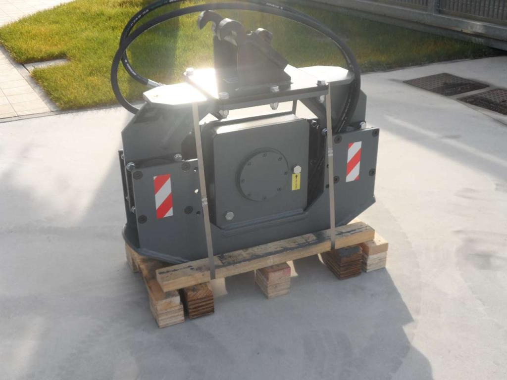 CM Crusher PV 20.40 Vibrating Plate - Placă compactoare, Ataşament: Foto 2 CM Crusher PV 20.40 Vibrating Plate - Placă compactoare, Ataşament: Foto 2