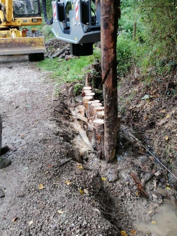 CM Crusher PV 45.80 Pile Driver - Sonetă pentru Mini încărcător: Foto 1 CM Crusher PV 45.80 Pile Driver - Sonetă pentru Mini încărcător: Foto 1