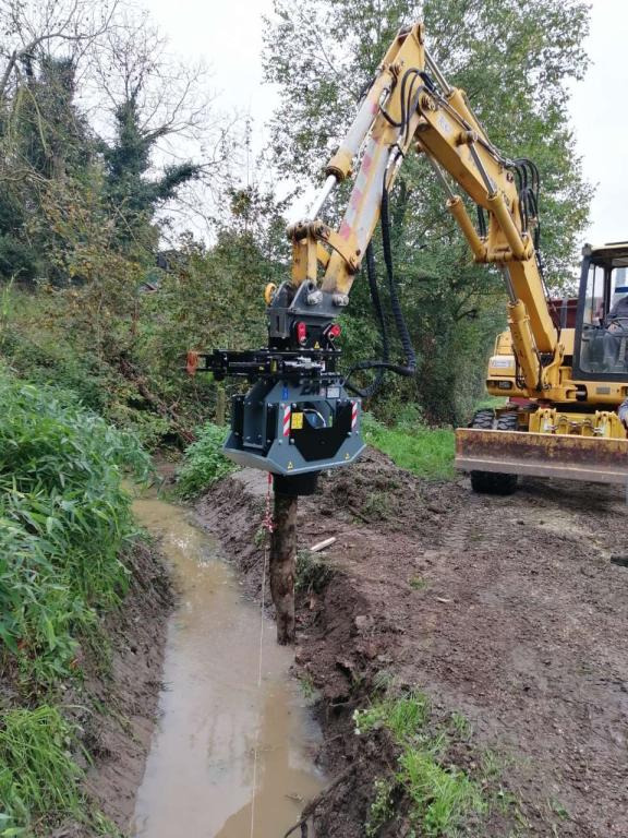 CM Crusher PV 45.80 Pile Driver - Sonetă pentru Mini încărcător: Foto 2 CM Crusher PV 45.80 Pile Driver - Sonetă pentru Mini încărcător: Foto 2