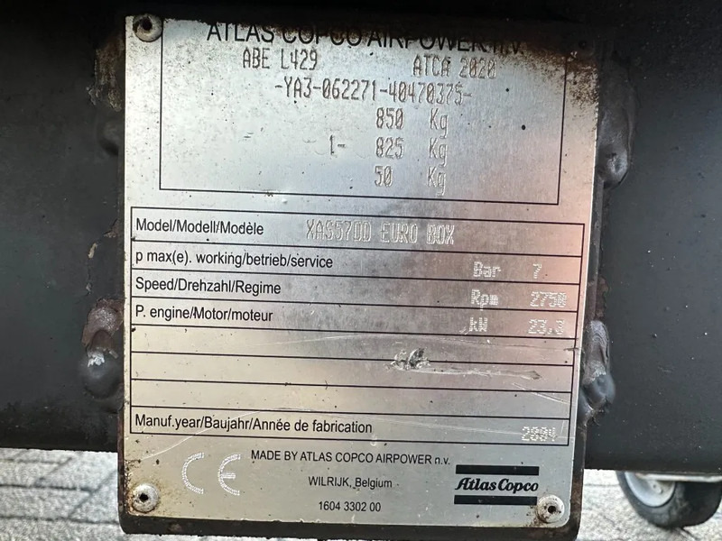 Atlas-Copco XAS 57 DD Deutz 3 m3 / min 23 kW 7 Bar Mobiele Diesel Compressor op aanhanger - Compresor de aer: Foto 3 Atlas-Copco XAS 57 DD Deutz 3 m3 / min 23 kW 7 Bar Mobiele Diesel Compressor op aanhanger - Compresor de aer: Foto 3