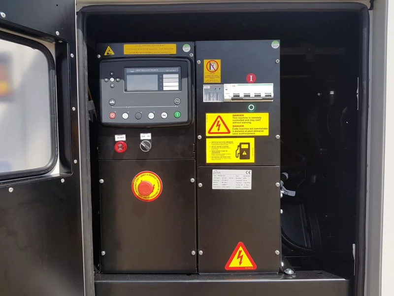 Himoinsa HFW60 Iveco Stamford 60 kVA Supersilent generatorset New ! - Generator electric: Foto 5 Himoinsa HFW60 Iveco Stamford 60 kVA Supersilent generatorset New ! - Generator electric: Foto 5