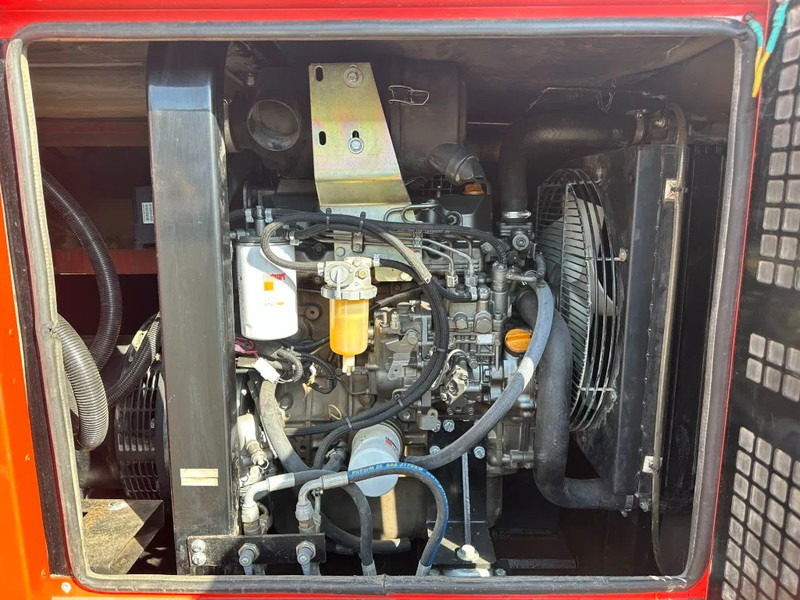 Himoinsa Yanmar Stamford 45 kVA Silent generatorset - Generator electric: Foto 5 Himoinsa Yanmar Stamford 45 kVA Silent generatorset - Generator electric: Foto 5