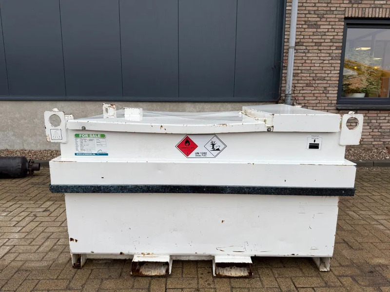 Kiwa IBC Steenbergen 1150 liter Kiwa IBC Dieseltank met handpomp - Container maritim: Foto 1 Kiwa IBC Steenbergen 1150 liter Kiwa IBC Dieseltank met handpomp - Container maritim: Foto 1