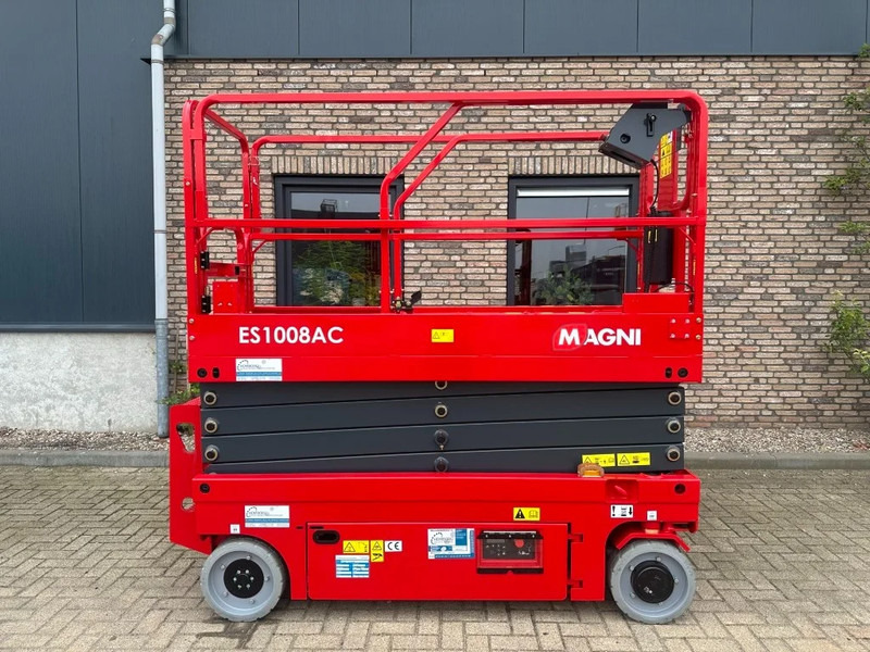 MAGNI ES1008 AC Elektra Schaarhoogwerker 10 meter werkhoogte NEW - Platforma foarfeca: Foto 1 MAGNI ES1008 AC Elektra Schaarhoogwerker 10 meter werkhoogte NEW - Platforma foarfeca: Foto 1