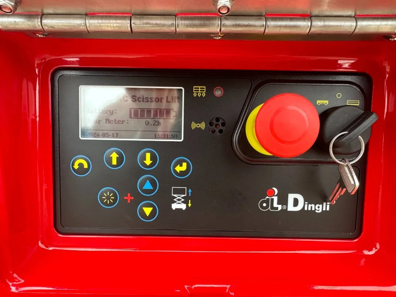 MAGNI ES1008 AC Elektra Schaarhoogwerker 10 meter werkhoogte NEW - Platforma foarfeca: Foto 4 MAGNI ES1008 AC Elektra Schaarhoogwerker 10 meter werkhoogte NEW - Platforma foarfeca: Foto 4