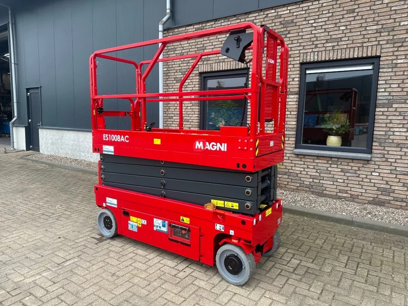 MAGNI ES1008 AC Elektra Schaarhoogwerker 10 meter werkhoogte NEW - Platforma foarfeca: Foto 2 MAGNI ES1008 AC Elektra Schaarhoogwerker 10 meter werkhoogte NEW - Platforma foarfeca: Foto 2