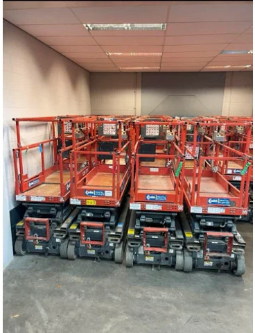 Skyjack SJIII 3219 Elektra Schaarhoogwerker 7.6 meter werkhoogte 21 stuks / pieces - Nacela articulata: Foto 3 Skyjack SJIII 3219 Elektra Schaarhoogwerker 7.6 meter werkhoogte 21 stuks / pieces - Nacela articulata: Foto 3