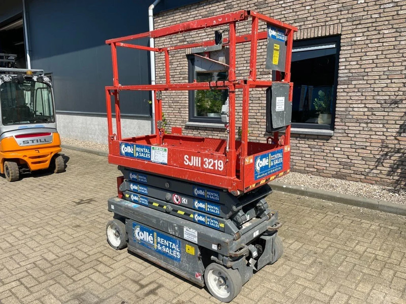 Skyjack SJIII 3219 Elektra Schaarhoogwerker 7.6 meter werkhoogte - Nacela articulata: Foto 3 Skyjack SJIII 3219 Elektra Schaarhoogwerker 7.6 meter werkhoogte - Nacela articulata: Foto 3