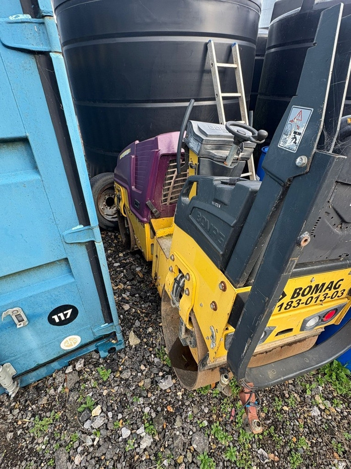 Bomag BW 80 AD-5 - Cilindru compactor pentru asfalt: Foto 1 Bomag BW 80 AD-5 - Cilindru compactor pentru asfalt: Foto 1