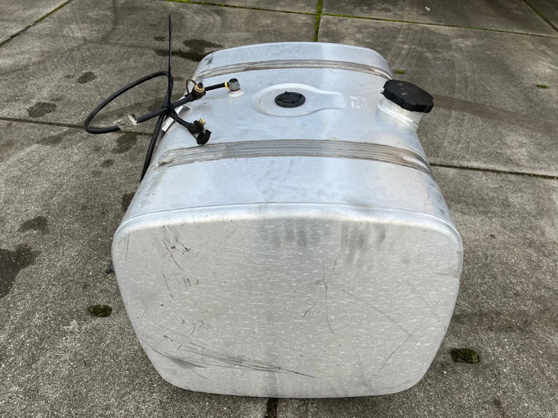 DAF Brandstoftank 335L 2198080 - Rezervor combustibil: Foto 4 DAF Brandstoftank 335L 2198080 - Rezervor combustibil: Foto 4