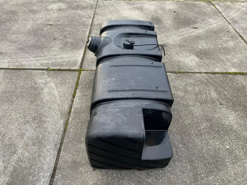 DAF Brandstoftank Diesel 200L 1704969 - Rezervor combustibil pentru Camion: Foto 4 DAF Brandstoftank Diesel 200L 1704969 - Rezervor combustibil pentru Camion: Foto 4