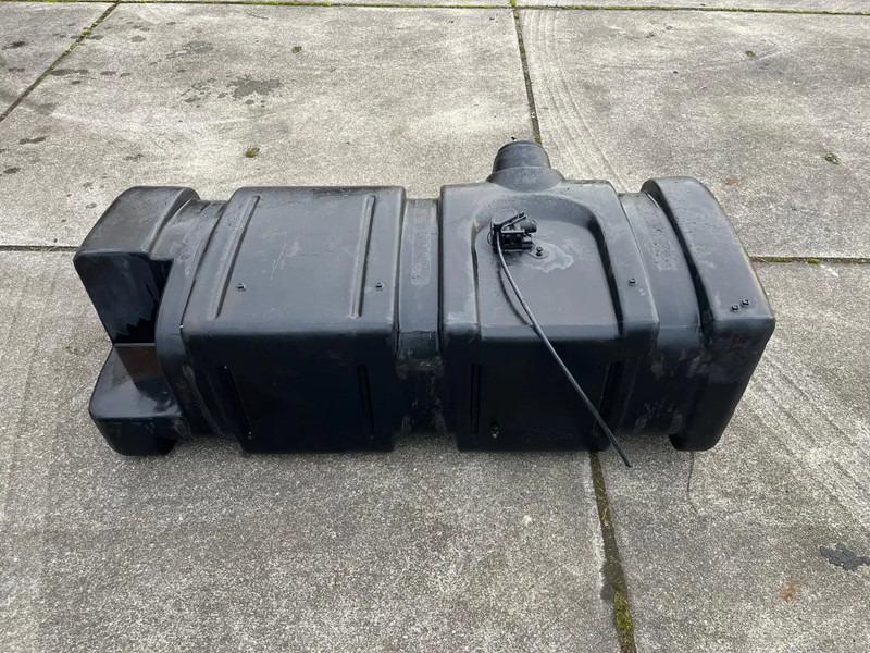 DAF Brandstoftank Diesel 200L 1704969 - Rezervor combustibil pentru Camion: Foto 3 DAF Brandstoftank Diesel 200L 1704969 - Rezervor combustibil pentru Camion: Foto 3