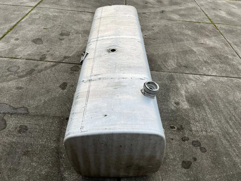 DAF Brandstoftank Diesel 850L L:228 B:67 H:62 - Rezervor combustibil: Foto 4 DAF Brandstoftank Diesel 850L L:228 B:67 H:62 - Rezervor combustibil: Foto 4