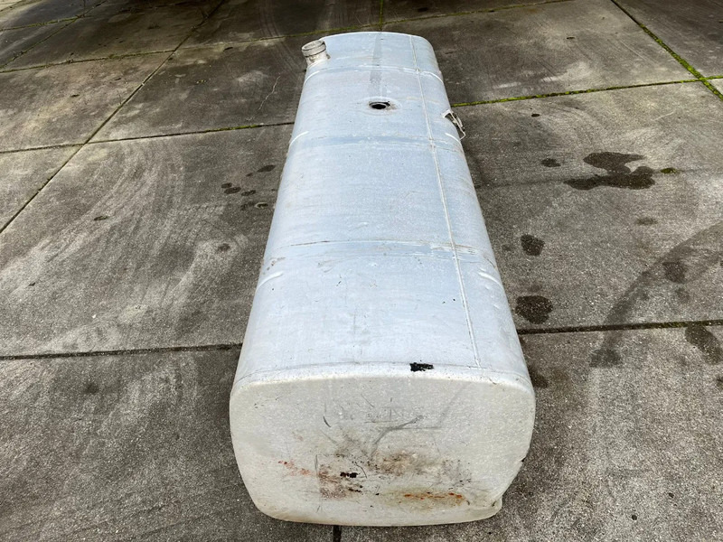 DAF Brandstoftank Diesel 850L L:228 B:67 H:62 - Rezervor combustibil: Foto 2 DAF Brandstoftank Diesel 850L L:228 B:67 H:62 - Rezervor combustibil: Foto 2