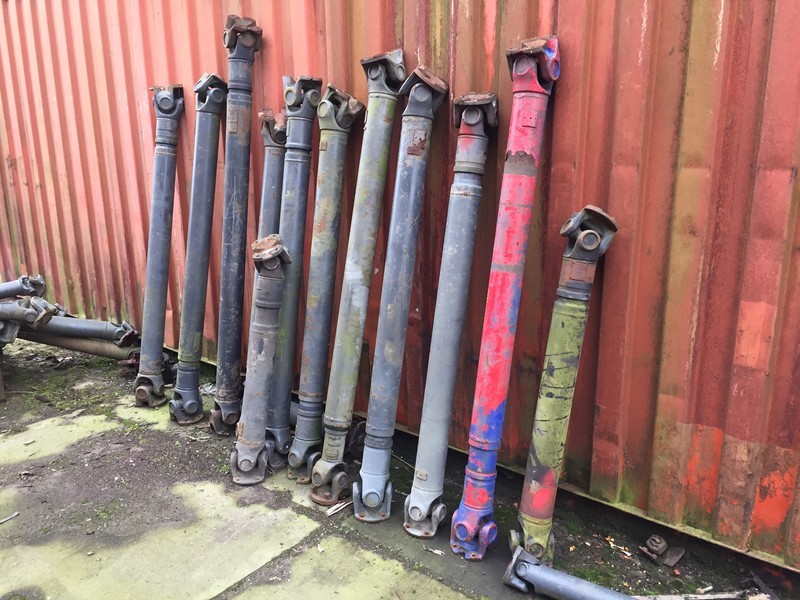 DAF DIV. AANDRIJFASSEN VOOR LF, CF EN XF - Arbore cardanic pentru Camion: Foto 3 DAF DIV. AANDRIJFASSEN VOOR LF, CF EN XF - Arbore cardanic pentru Camion: Foto 3