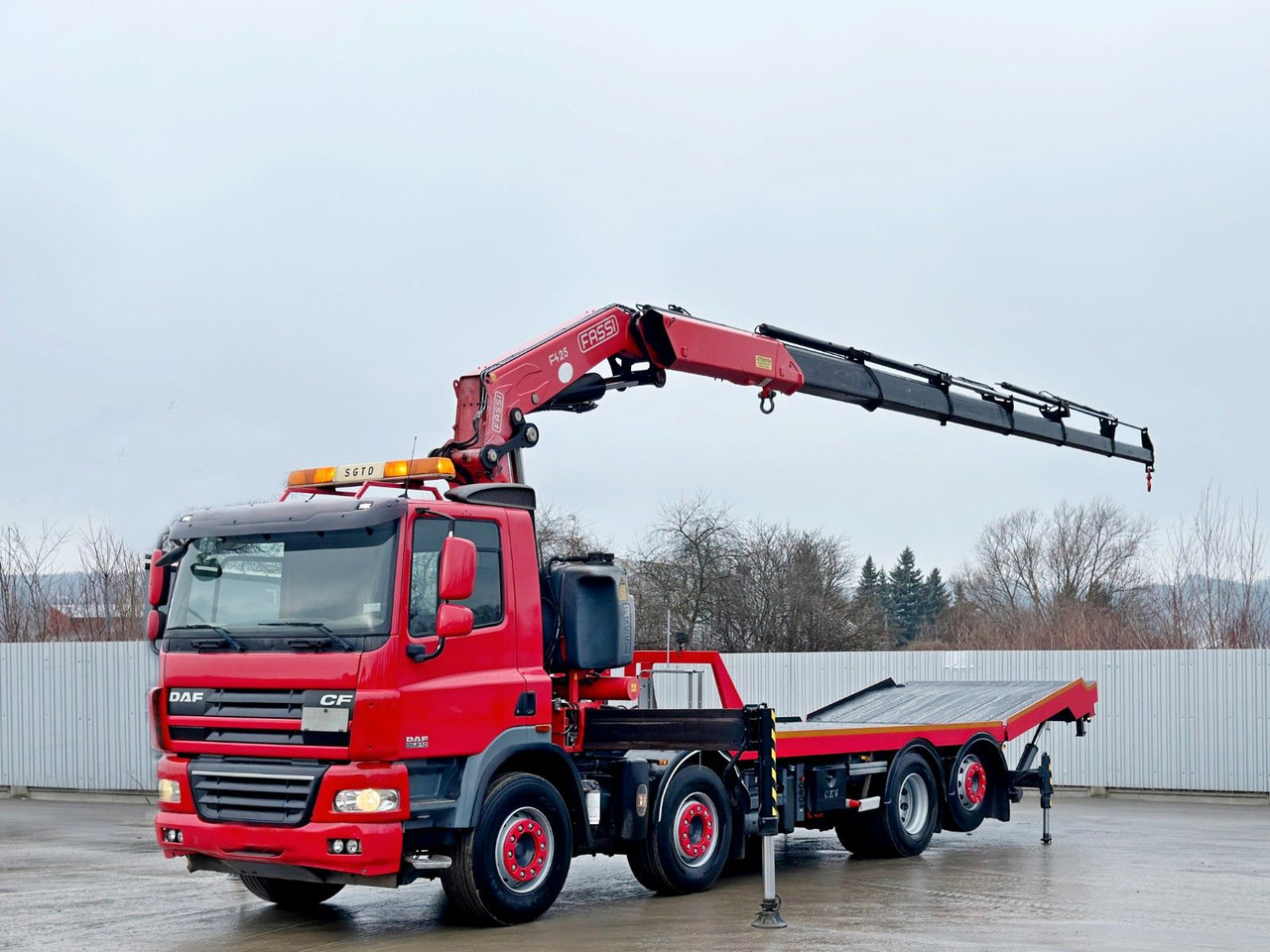 DAF 85.510*ABSCHLEPPWAGEN 8,00m+ FASSI F4 A.2.26 - Maşină de tractare: Foto 4 DAF 85.510*ABSCHLEPPWAGEN 8,00m+ FASSI F4 A.2.26 - Maşină de tractare: Foto 4