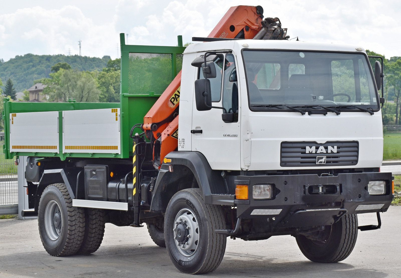MAN LE 18.280 Kipper 3,70 m + PK 9501 /4x4 - Camion basculantă, Camion cu macara: Foto 3 MAN LE 18.280 Kipper 3,70 m + PK 9501 /4x4 - Camion basculantă, Camion cu macara: Foto 3