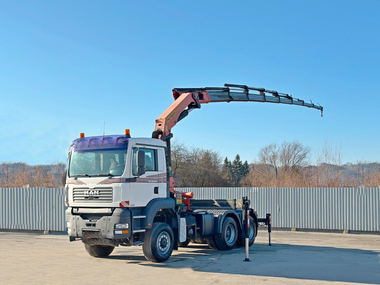 MAN TGA 33.480* Sattelzugmaschine * PK 33002-EH - Camion cu macara: Foto 2 MAN TGA 33.480* Sattelzugmaschine * PK 33002-EH - Camion cu macara: Foto 2