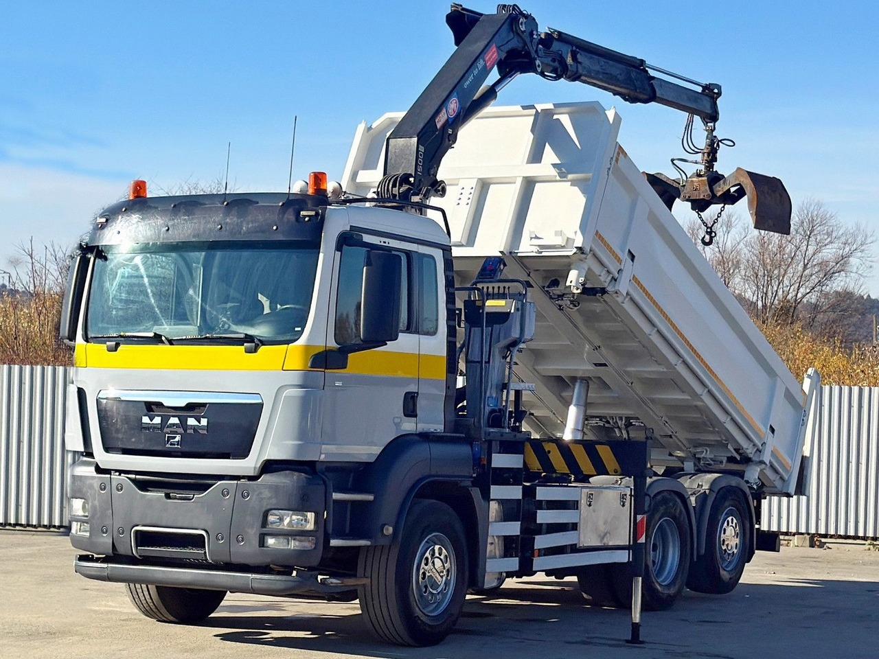 MAN TGS 28.320 * HMF 1500 - K2 * TOPZUSTAND - Camion cu macara: Foto 2 MAN TGS 28.320 * HMF 1500 - K2 * TOPZUSTAND - Camion cu macara: Foto 2