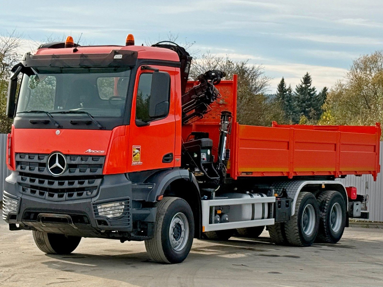 Mercedes-Benz AROCS 2640 *HIAB 144 BS - 3/FUNK + * 6x4 - Camion cu macara: Foto 4 Mercedes-Benz AROCS 2640 *HIAB 144 BS - 3/FUNK + * 6x4 - Camion cu macara: Foto 4