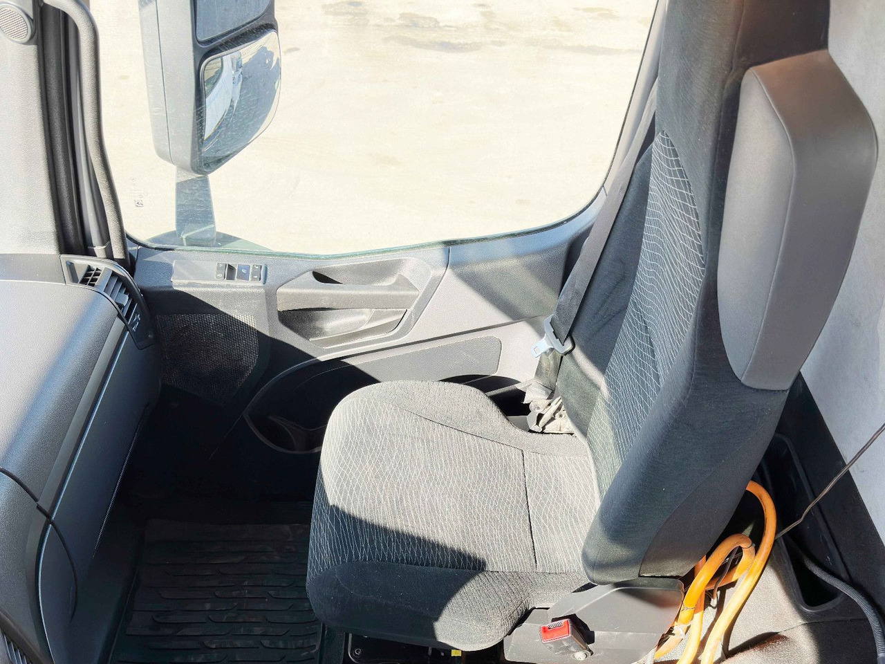 Autobetonieră cu pompă nou Mercedes-Benz AROCS 3743 * Betonpumpe + FUNK * 8x4 * TOP: Foto 8 Autobetonieră cu pompă nou Mercedes-Benz AROCS 3743 * Betonpumpe + FUNK * 8x4 * TOP: Foto 8