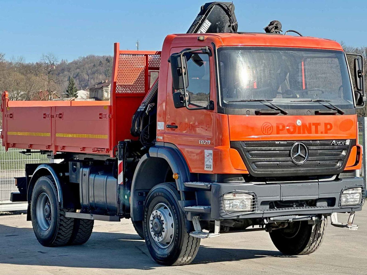 Mercedes-Benz AXOR 1829 * HIAB 1111 HIDUO + FUNK * TOP * 4x4 - Camion basculantă, Camion cu macara: Foto 3 Mercedes-Benz AXOR 1829 * HIAB 1111 HIDUO + FUNK * TOP * 4x4 - Camion basculantă, Camion cu macara: Foto 3