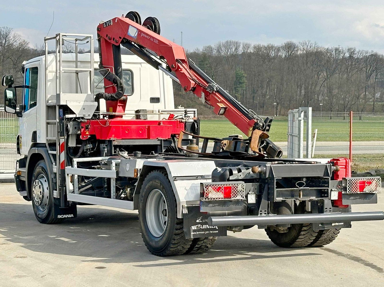 Scania P 250 * HMF 635 K2 + FUNK * TOPZUSTAND - Camion cu macara: Foto 4 Scania P 250 * HMF 635 K2 + FUNK * TOPZUSTAND - Camion cu macara: Foto 4