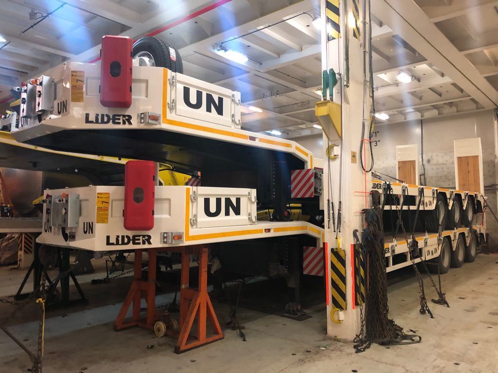 LIDER 2025 READY IN STOCK 50 TONS CAPACITY LOWBED - Semiremorcă transport agabaritic: Foto 2 LIDER 2025 READY IN STOCK 50 TONS CAPACITY LOWBED - Semiremorcă transport agabaritic: Foto 2
