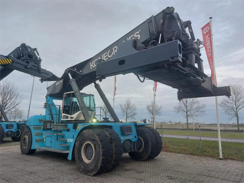 KONECRANES SMV 4531 TC5 - Reach stacker: Foto 4 KONECRANES SMV 4531 TC5 - Reach stacker: Foto 4