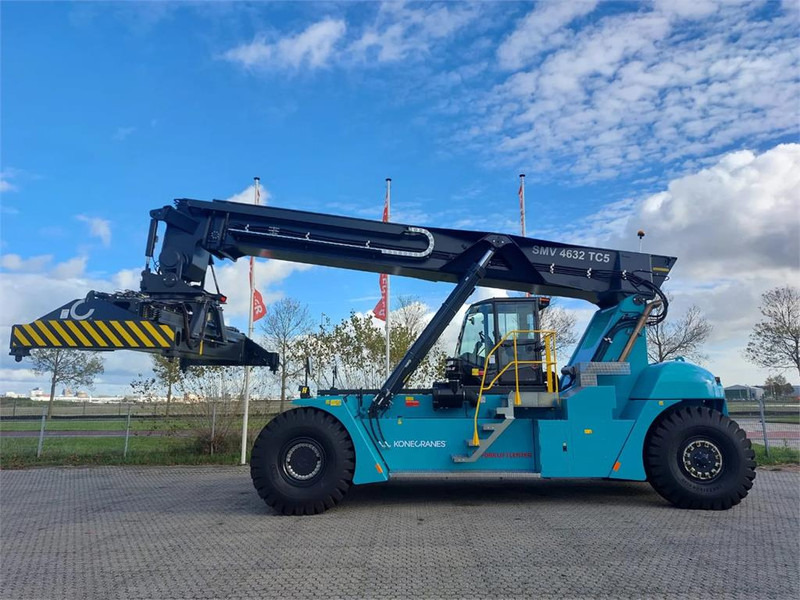 KONECRANES SMV 4632 TC5 - Reach stacker: Foto 3 KONECRANES SMV 4632 TC5 - Reach stacker: Foto 3